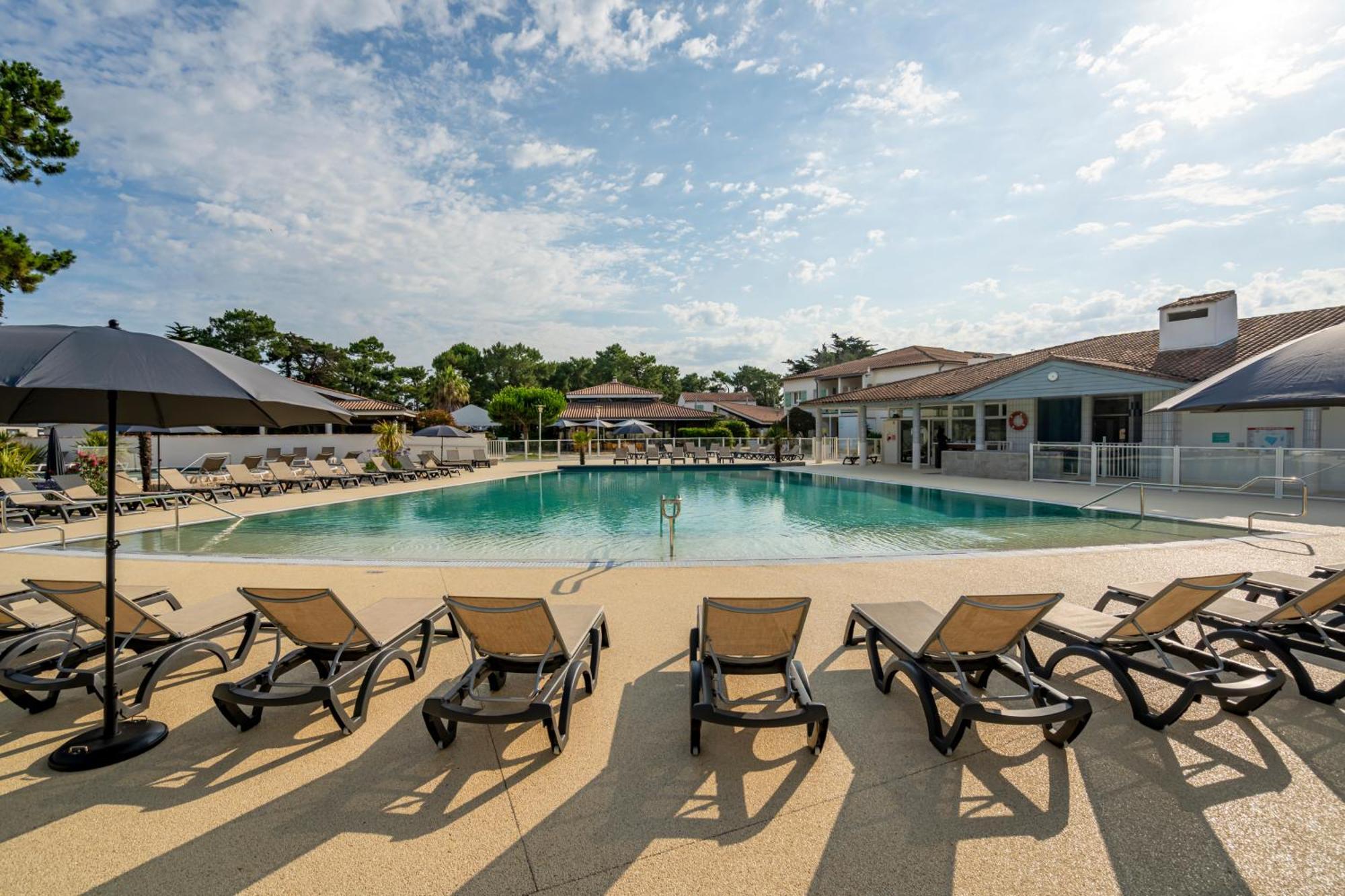 Camping Les Grenettes Sainte-Marie-de-Re Bagian luar foto