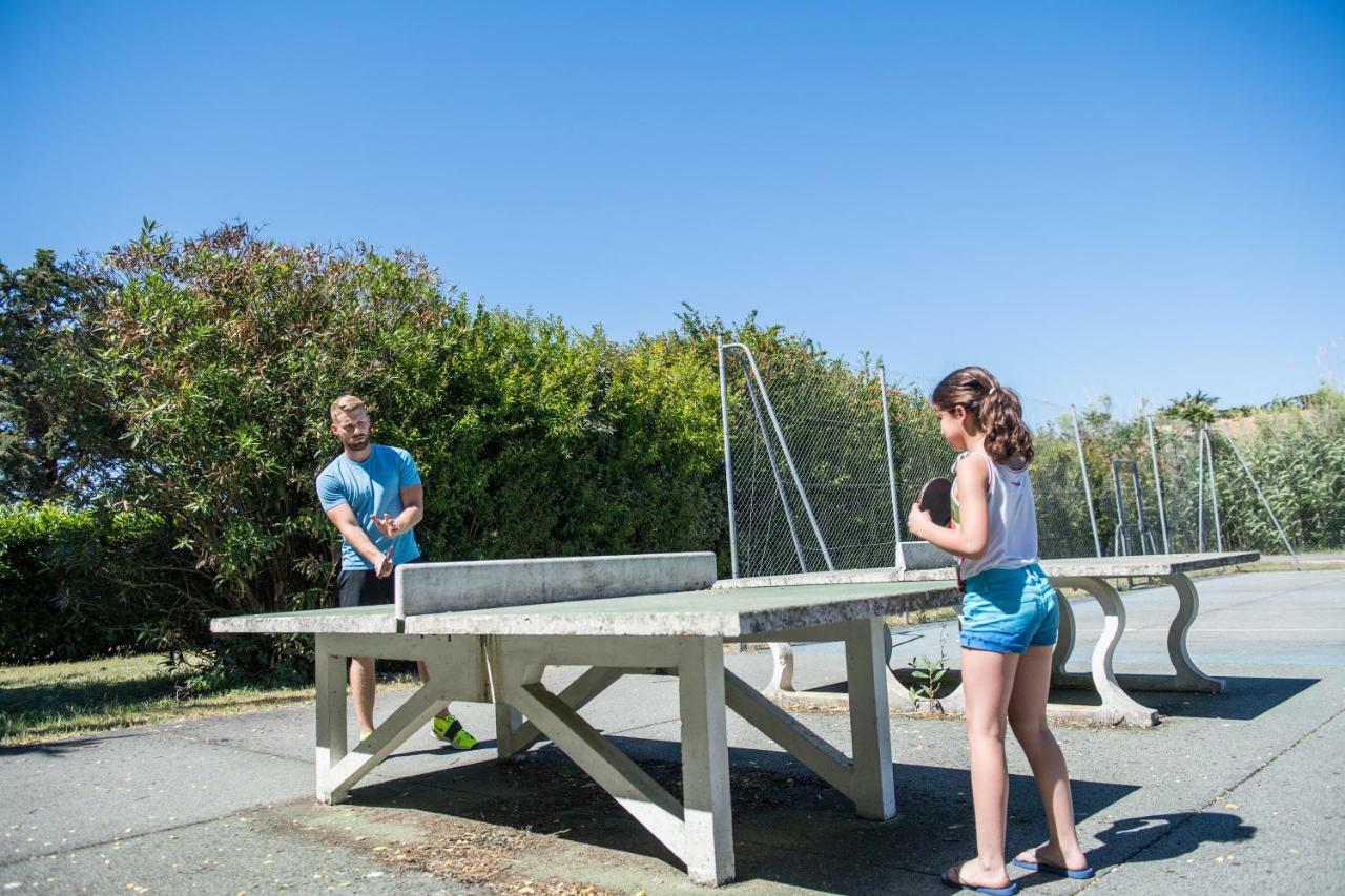 Camping Les Grenettes Sainte-Marie-de-Re Bagian luar foto